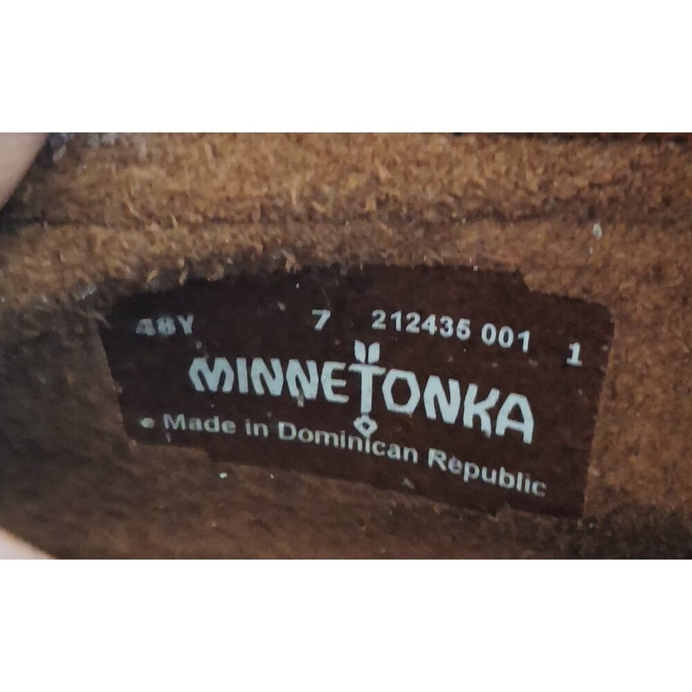 NWOT Minnetonka Womens Brown Leather Slip-On Moccasins Size 7 With Rubber Sole - Picture 6 of 7